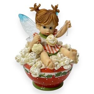 My Little Kitchen Fairies Enesco GG Santiago Stringing Popcorn Bowl Fairy 2006